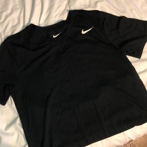 Nike top